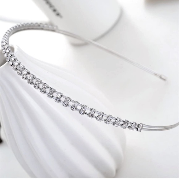 🆕  1 Pc Silver Double Rows Crystal Rhinestones Fashion Headband - Picture 1 of 9